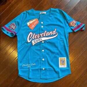 Headgear Cleveland Cubs Negro League Jersey, New!